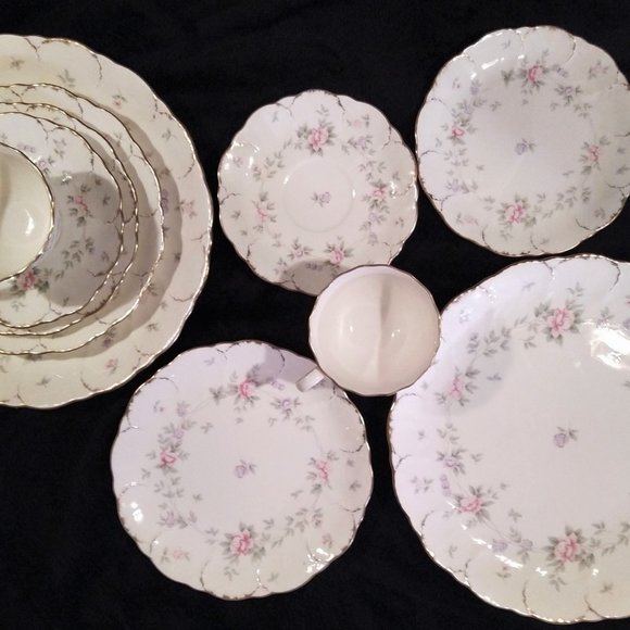 Elegant Mikasa 5 Piece Ivory Bone China Place Setting - Remembrance - Picture 5 of 6